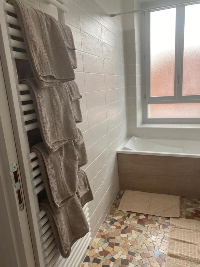 Logement 8 Personnes A St Aignan Centre แซ็ง-เตญ็อง ภายนอก รูปภาพ